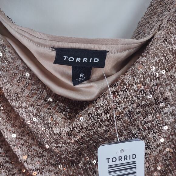 Torrid Sequin Dressy Top, Size 6X, NWT - Picture 7 of 10